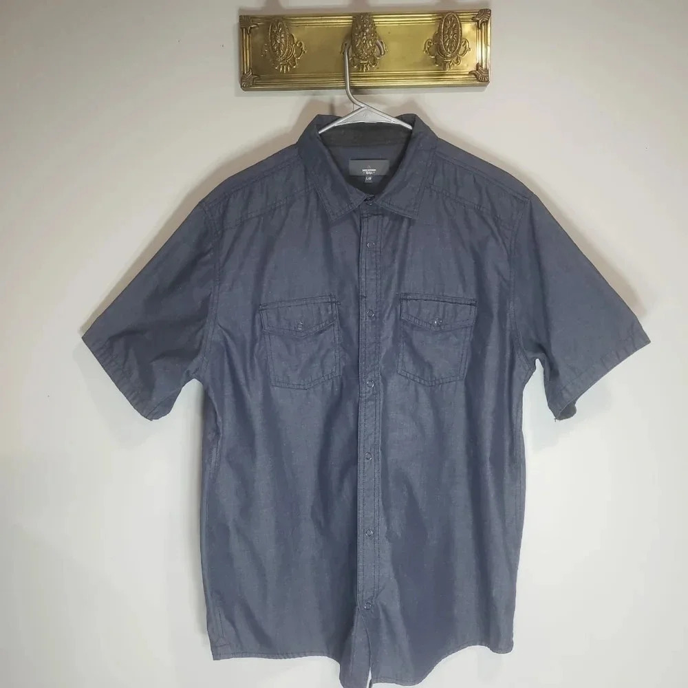 Mountain Ridge Mens Short Sleeve  Snap Closure Soft Denim Shirt,Size L.